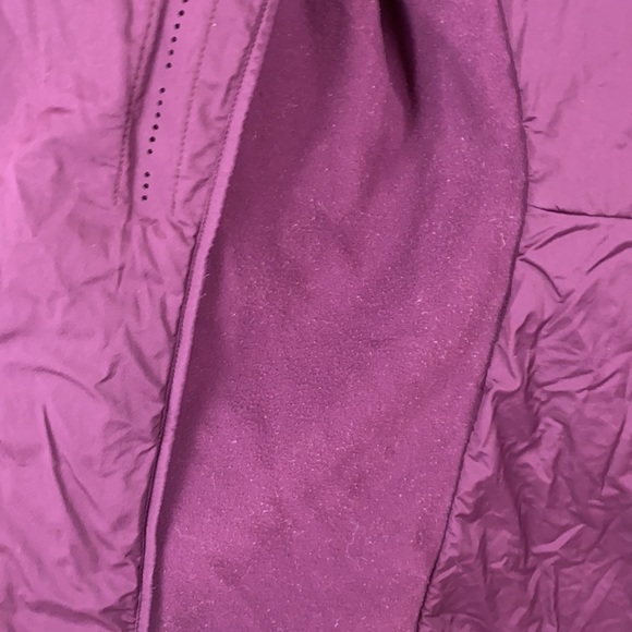 Lulu 🍋 Run for Cold Jacket - Picture 10 of 12